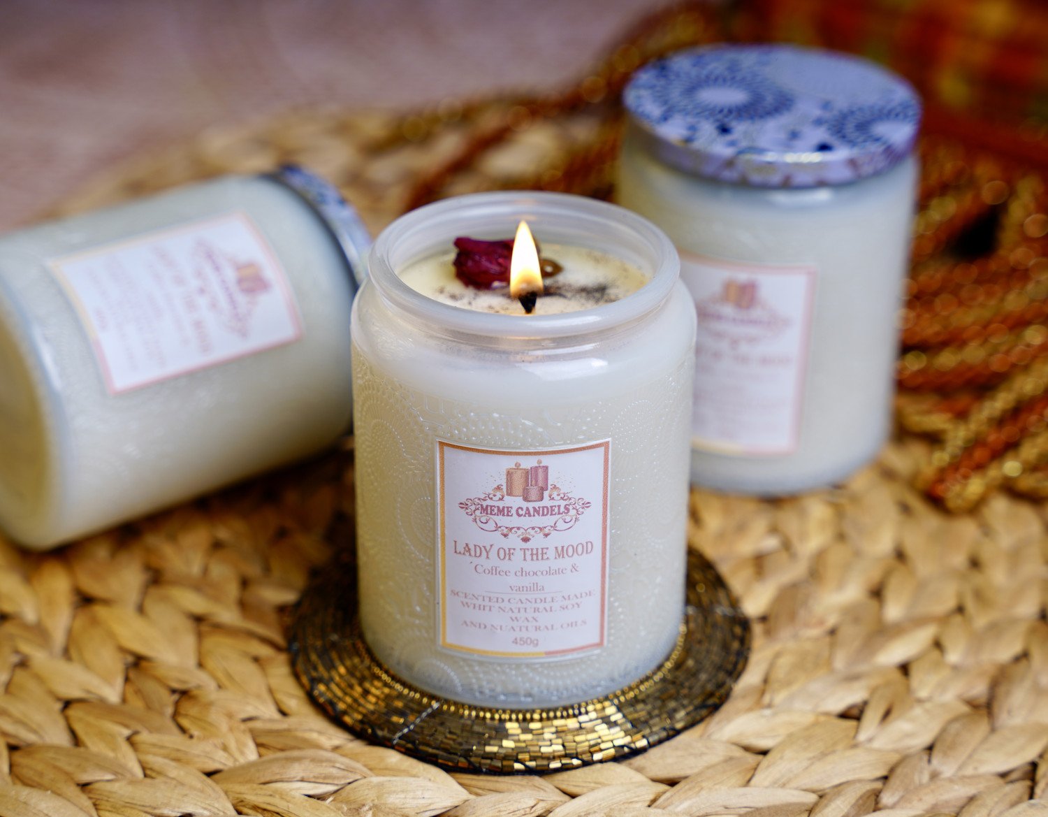 جرة شمع سيدة المزاج برائحة القهوة والفانيلا
